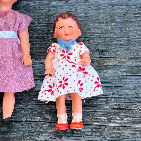 Vintage 1960's Ari Germany Dollhouse Family Rubber Dolls Mother Father Children - Picture 2 of 15